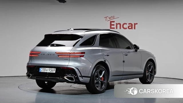 Genesis GV70 2024 Серебристо-серый из Кореи