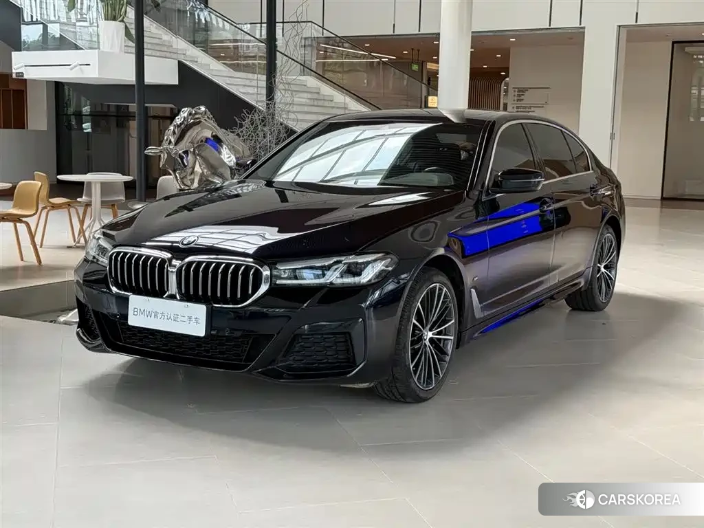 BMW 5 series 2023 Черный из Китая