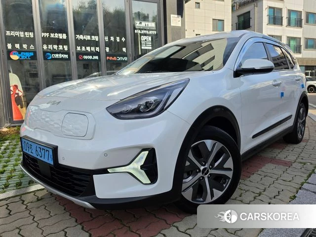 Kia Niro Plus 2022 Белый из Кореи