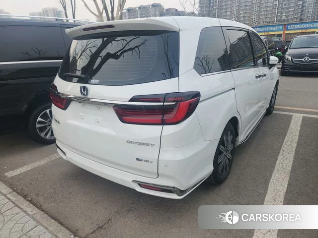 Honda Odyssey 2025 Белый из Китая