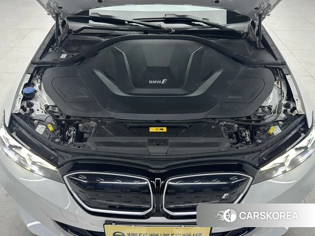 BMW i3 2023 Белый из Китая