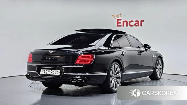Bentley Flying Spur 3rd Generation 2022 Черный из Кореи
