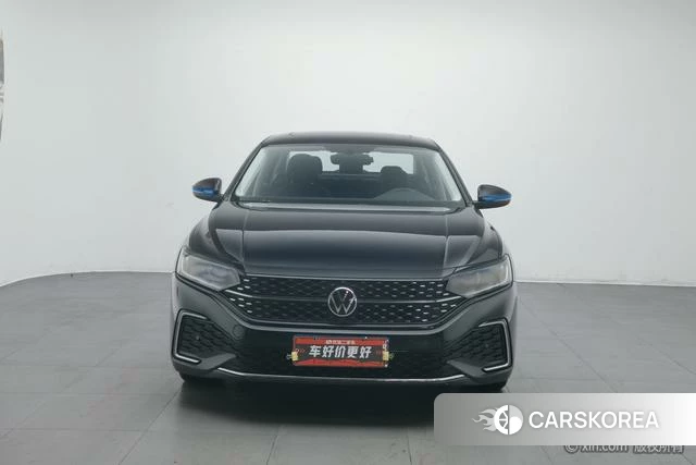 Volkswagen Passat 2022 Черный из Китая