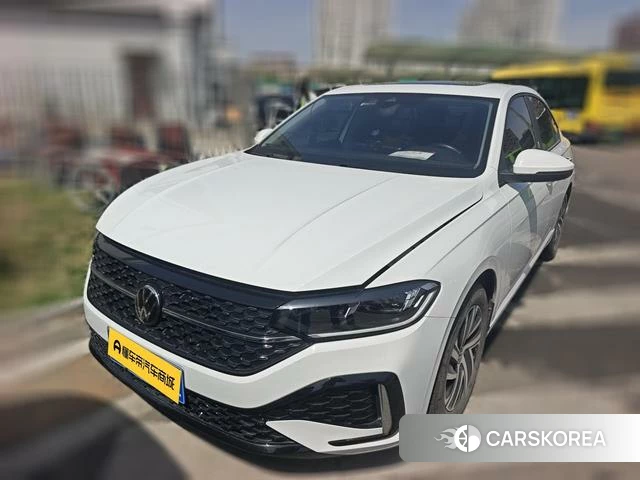 Volkswagen Lavida 2024 Белый из Китая