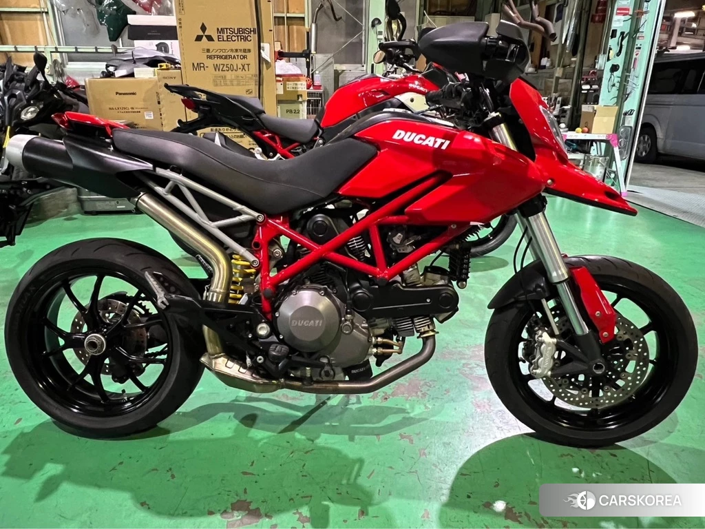 Проданный Ducati HYPERMOTARD 796 2011 из Японии, фото 2