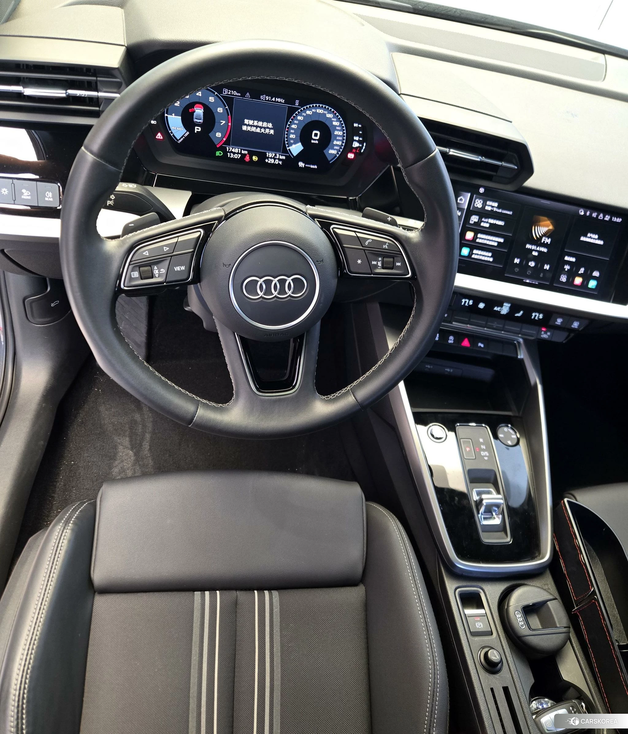 Audi A3 2022 Темно-серый из Китая