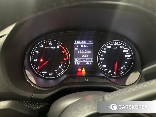 Audi Q2L 2022 Красный из Китая