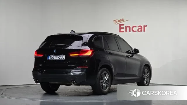 BMW X1 (F48) 2022 Черный из Кореи