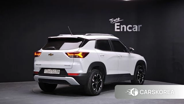 Chevrolet (GM Daewoo) Trailblazer 2020 Белый из Кореи