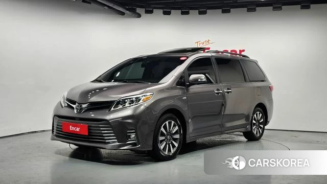 Toyota Sienna 2018 Серый из Кореи