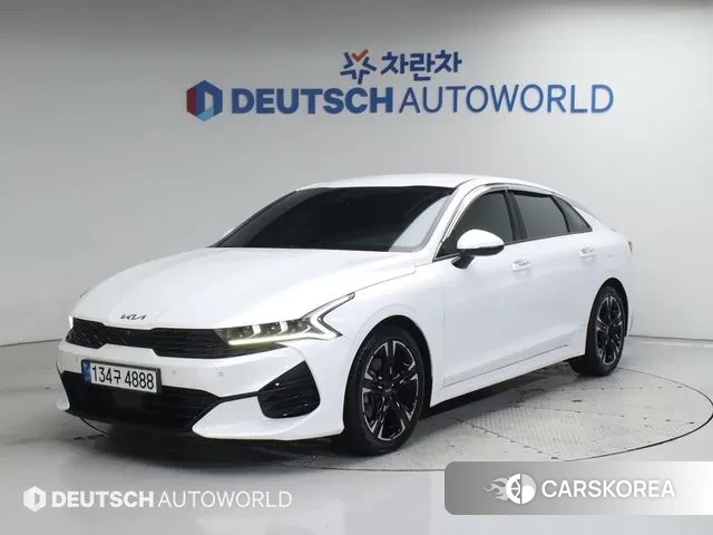 Kia K5 3rd generation 2023 Белый из Кореи