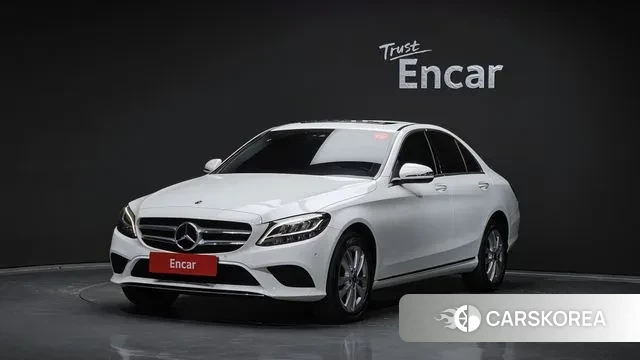Mercedes-Benz C-Class W205 2020 Белый из Кореи