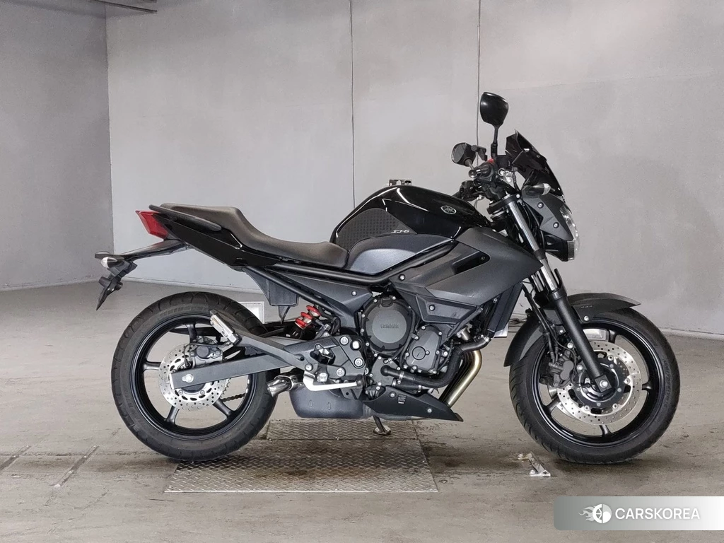 Проданный Yamaha XJ6N 2016 из Японии