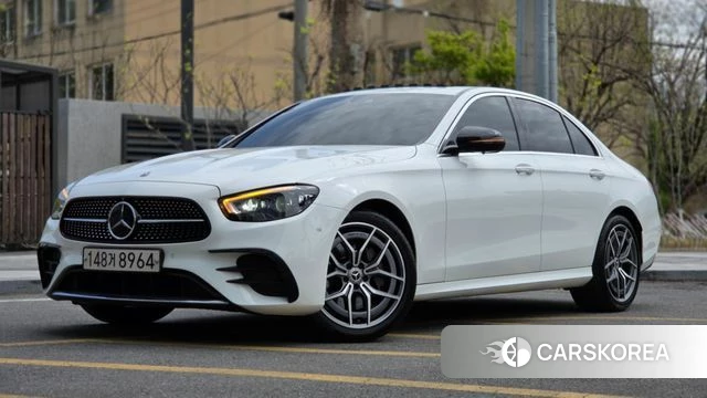 Mercedes-Benz E-Class W213 2022 Белый из Кореи