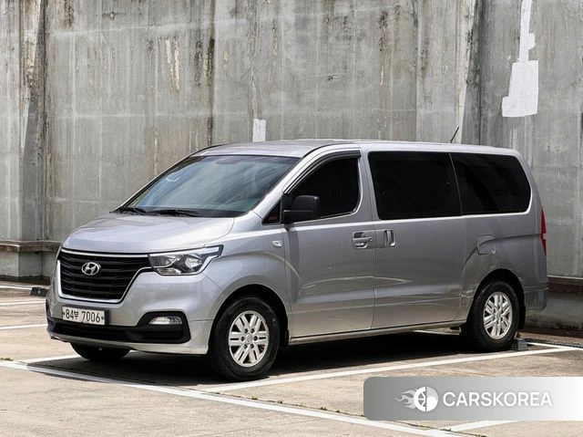 Hyundai The New Grand Starex 2018 Серебряный из Кореи