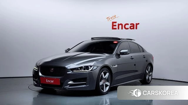 Jaguar XE 2018 Серый из Кореи