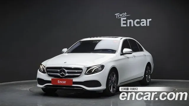 Mercedes-Benz E-Class W213 2019 Белый из Кореи