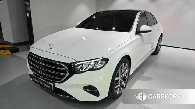 Mercedes-Benz E-Class W214 2025 Белый из Кореи