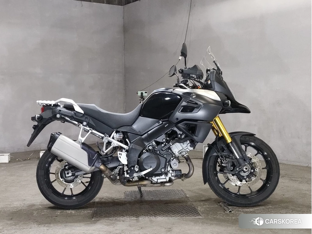 Проданный Suzuki V-STROM DL1000 2015 из Японии
