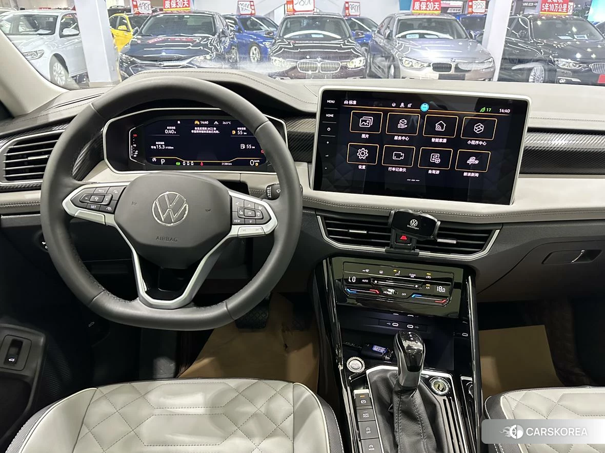 Volkswagen Tanyue 2023 Белый из Китая