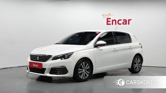 Peugeot 308 second generation 2018 Белый из Кореи