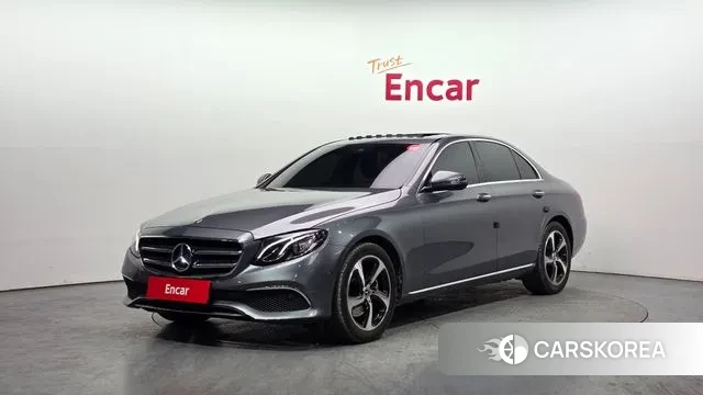 Mercedes-Benz E-Class W213 2019 Серый из Кореи