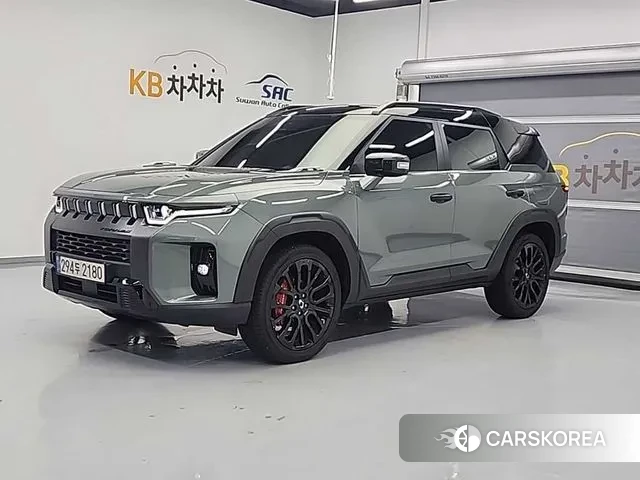 Ssangyong Torres 2024 Темно-зеленый из Кореи