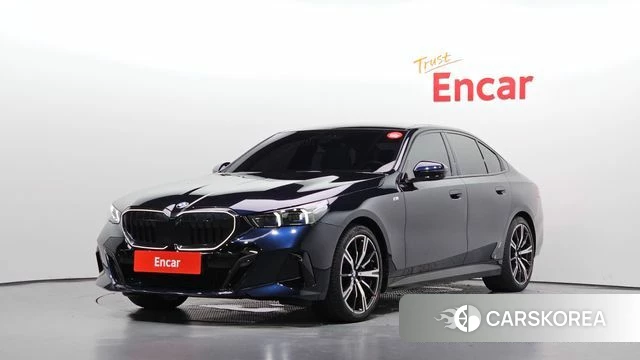 BMW 5 Series (G60) 2024 Черный из Кореи
