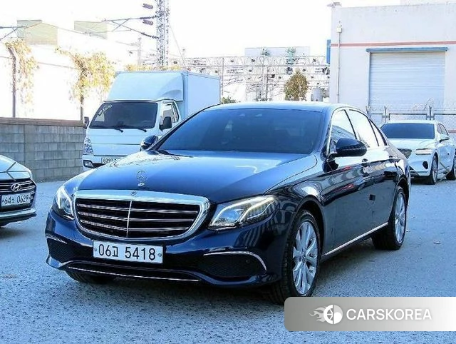 Mercedes-Benz E-Class W213 2018 Синий из Кореи