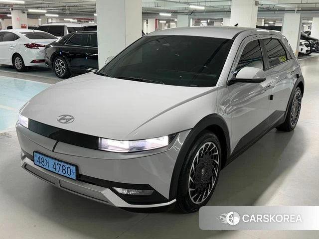 Hyundai Ionic 5 2022 Серебристо-серый из Кореи