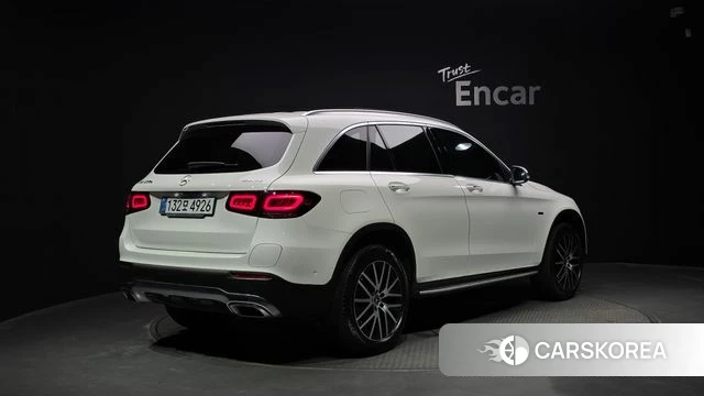 Mercedes-Benz GLC-Class X253 2021 Белый из Кореи