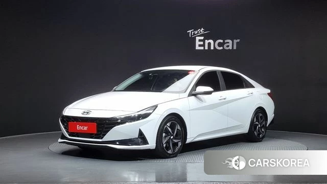 Hyundai Avante Hybrid (CN7) 2023 Белый из Кореи