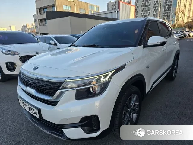 Kia Seltos 2019 Белый из Кореи