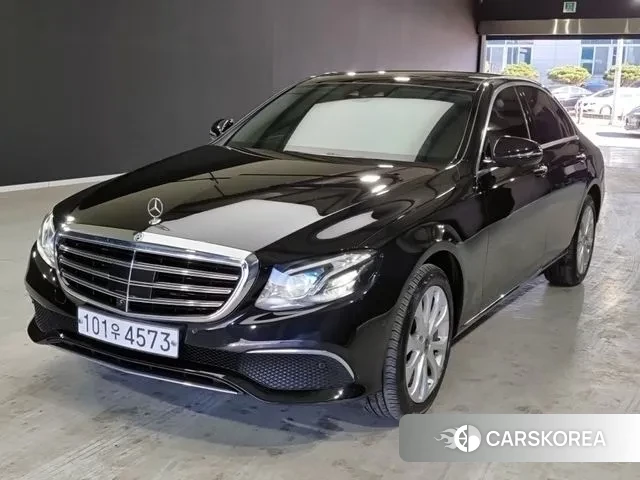 Mercedes-Benz E-Class W213 2019 Черный из Кореи