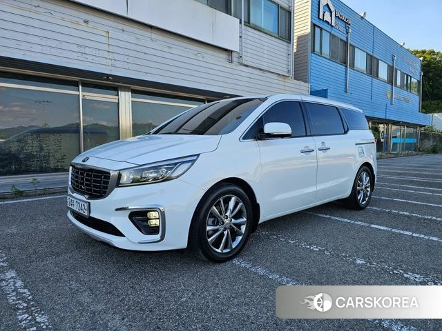 Kia The New Carnival 2018 Белый из Кореи