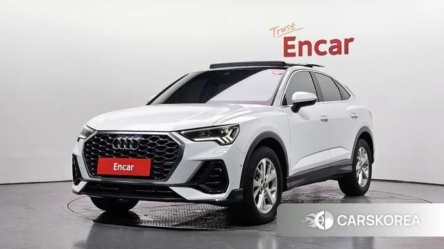 Audi Q3 (F3) 2023 Белый из Кореи