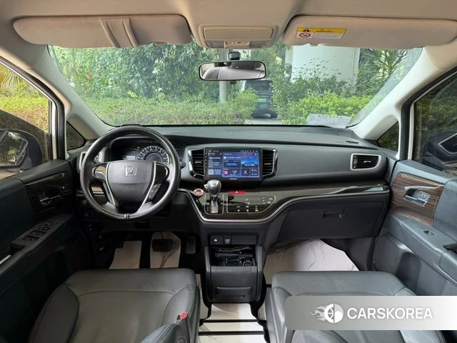 Honda Odyssey 2021 Белый из Китая