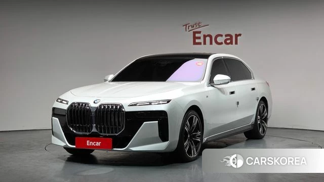 BMW 7 Series (G70) 2025 Белый из Кореи