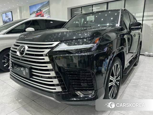 Lexus LX 2025 Черный из Китая