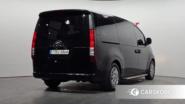 Hyundai Staria 2021 Черный из Кореи