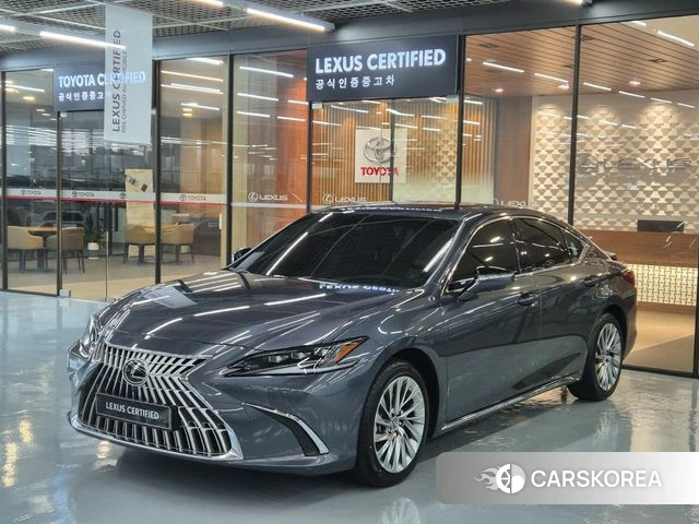 Lexus ES300h 7th generation 2026 Серый из Кореи