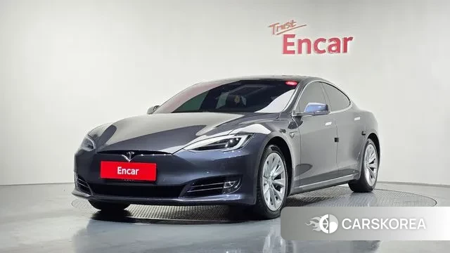 Tesla Model S 2019 Серый из Кореи