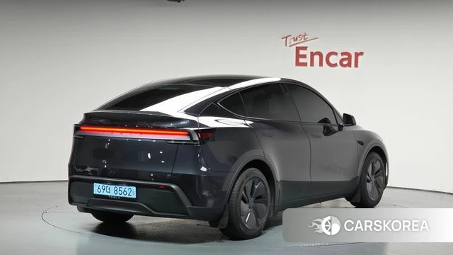 Tesla Model Y 2025 Серый из Кореи