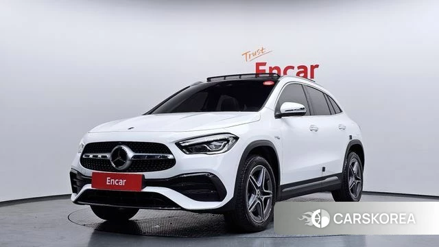 Mercedes-Benz GLA - Class H247 2023 Белый из Кореи