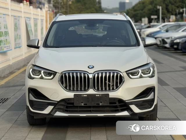 BMW X1 2021 Белый из Китая