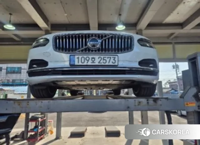 Volvo S90 2022 Белый из Кореи