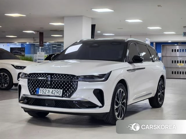 Lincoln Nautilus 2nd Generation 2023 Белый из Кореи