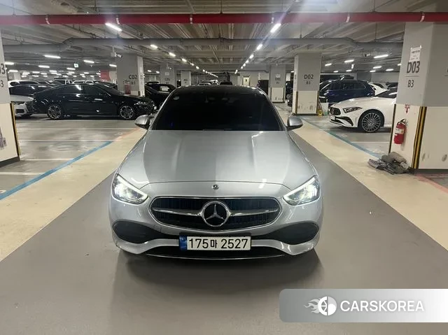 Mercedes-Benz C-Class W206 2022 Серебряный из Кореи