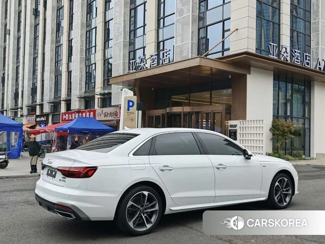 Audi A4L 2022 Белый из Китая