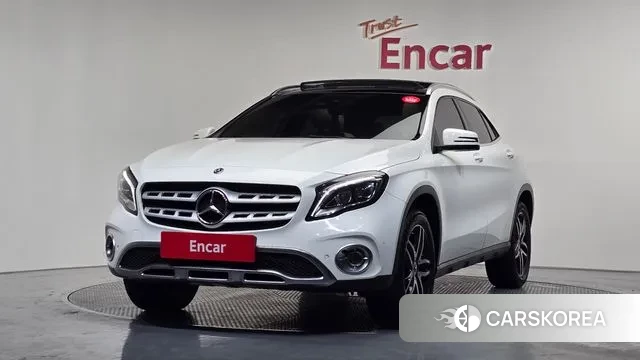 Mercedes-Benz GLA-Class X156 2018 Белый из Кореи